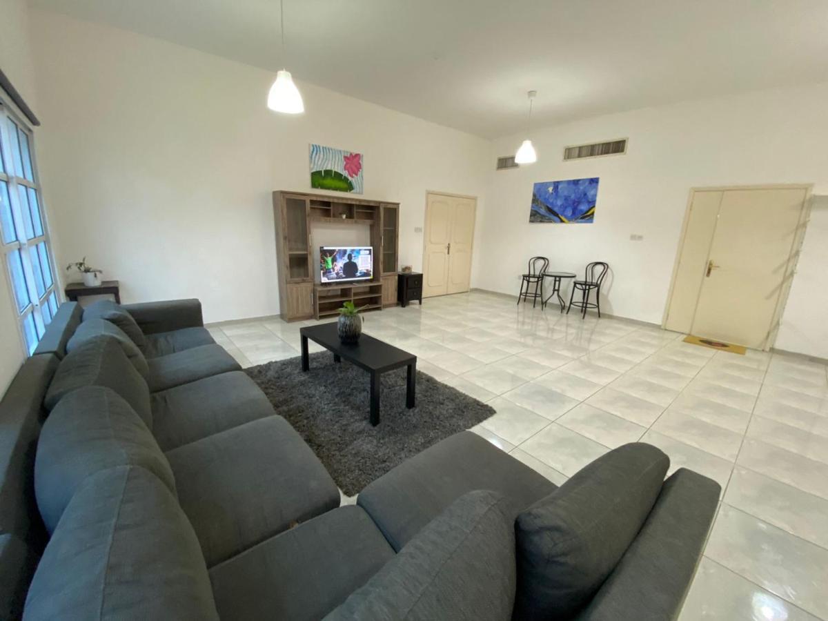 Comfortable Private Rooms In Compound Housing Dubai Exterior foto