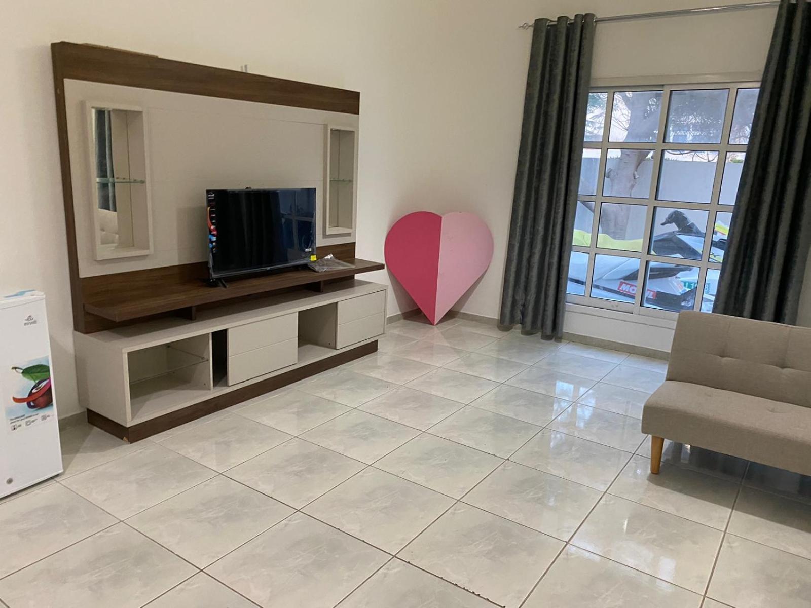 Comfortable Private Rooms In Compound Housing Dubai Exterior foto