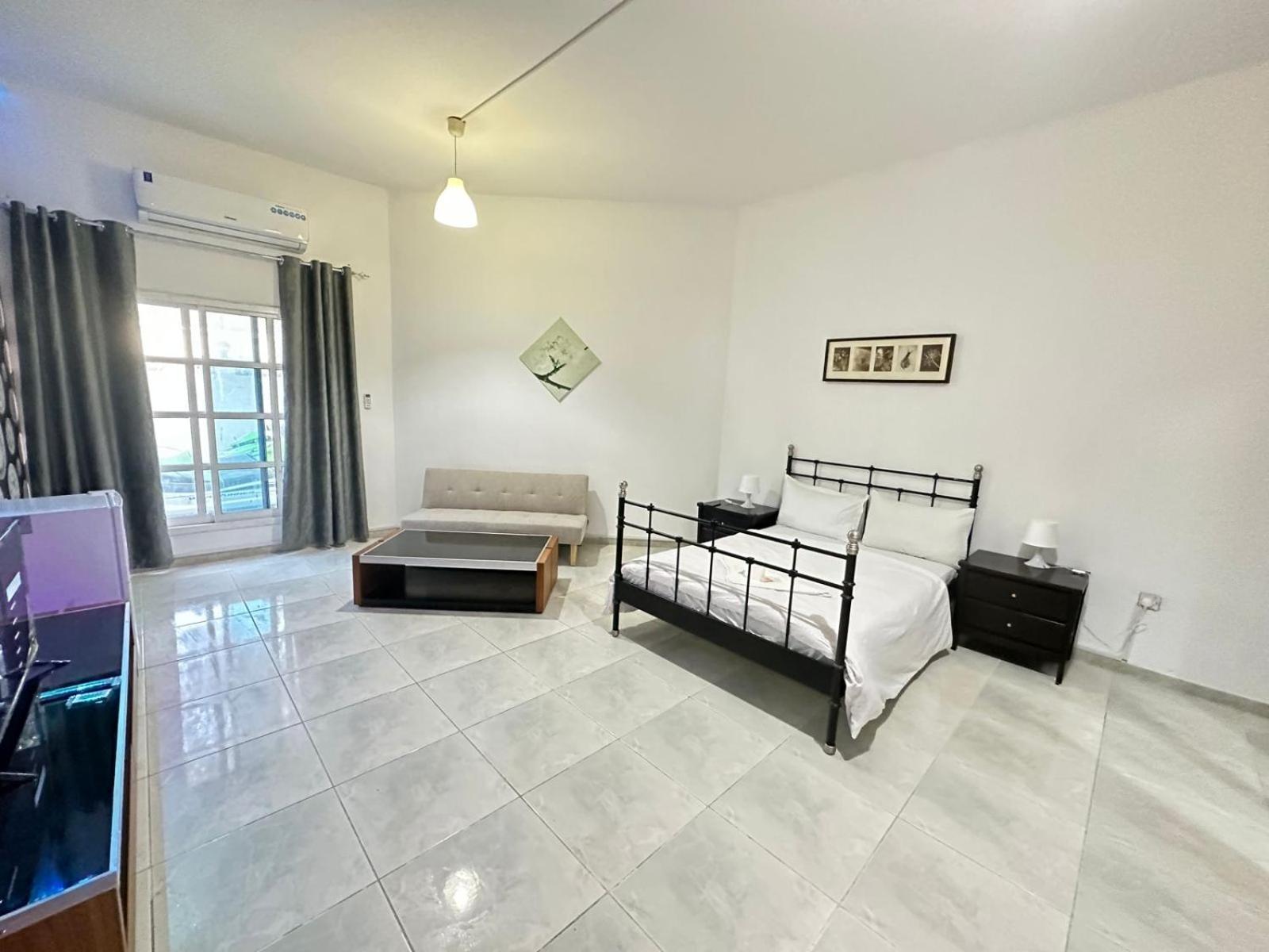 Comfortable Private Rooms In Compound Housing Dubai Exterior foto